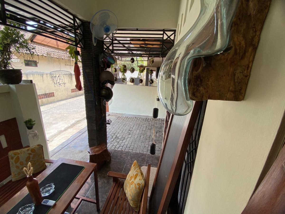 Coliving Jogja Sweet Home Kost Lengkap Di Jogjakarta Exterior photo